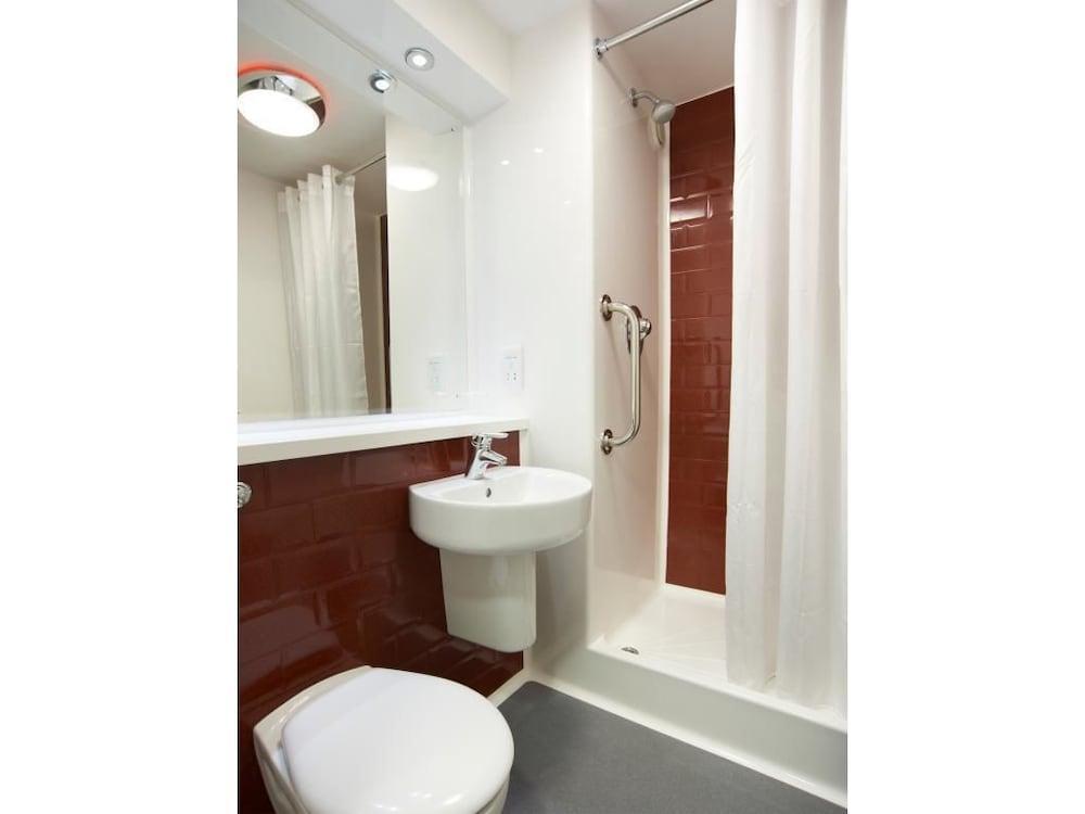 Travelodge London Stratford Hotel Dış mekan fotoğraf